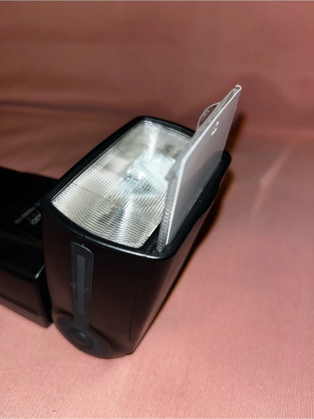 YN560-III Black Speedlite Flash for DSLR Cameras